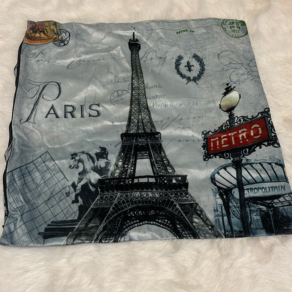 Accent pillow cover